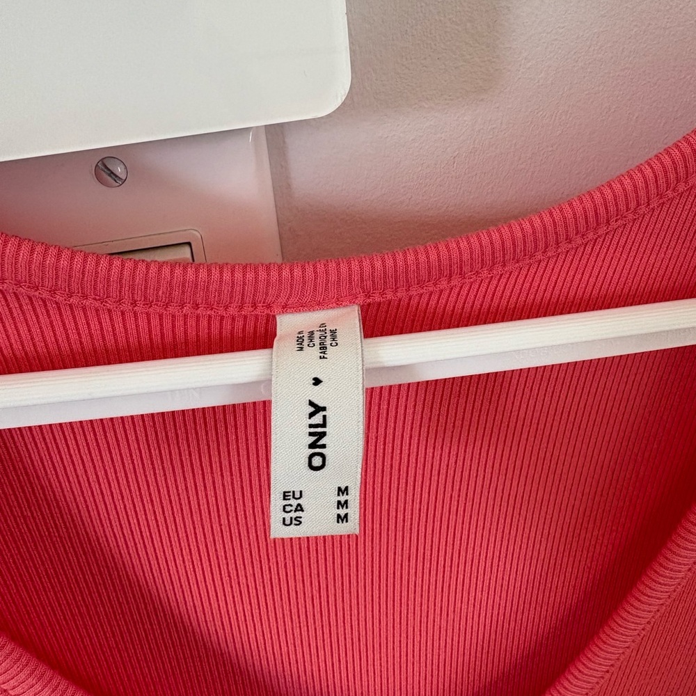 Only Coral Ribbed Top - Picture 3 of 4